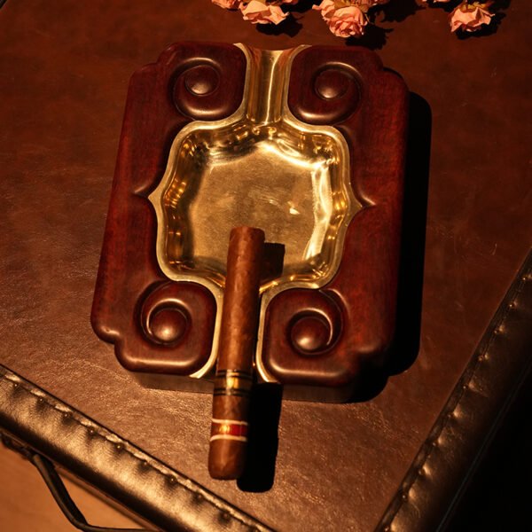 Zitan Nimbus Ashtray Elevate Your Cigar Ritual with Timeless Craftsmanship - Image 6