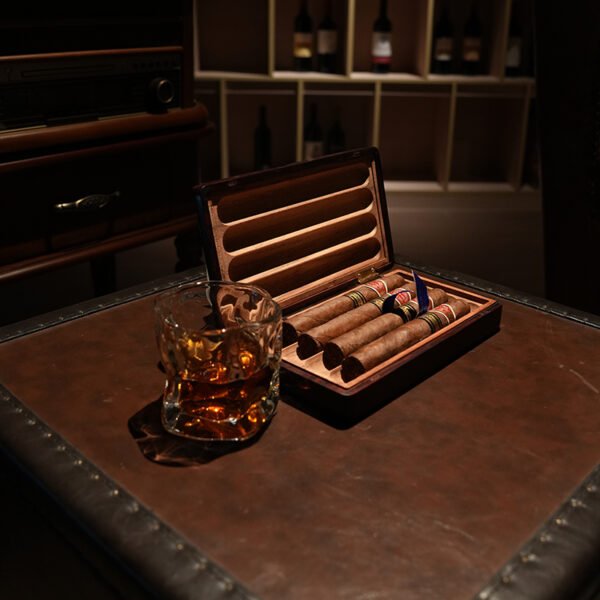Petra Cigar Travel Case Humidor Cigar Box Rosewood Case with Spanish Cedar Lining - Image 2
