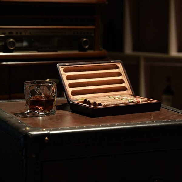Petra Cigar Travel Case Humidor Cigar Box Rosewood Case with Spanish Cedar Lining - Image 7